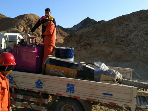 土石方開采石料加工 硬石開采難不倒，頂石機口碑廠家助力高效生產(chǎn)