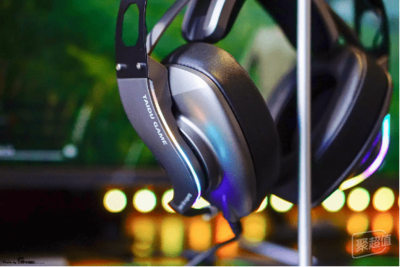 態度決定高度 鈦度領航者游戲耳機，電子競技的聽覺革命